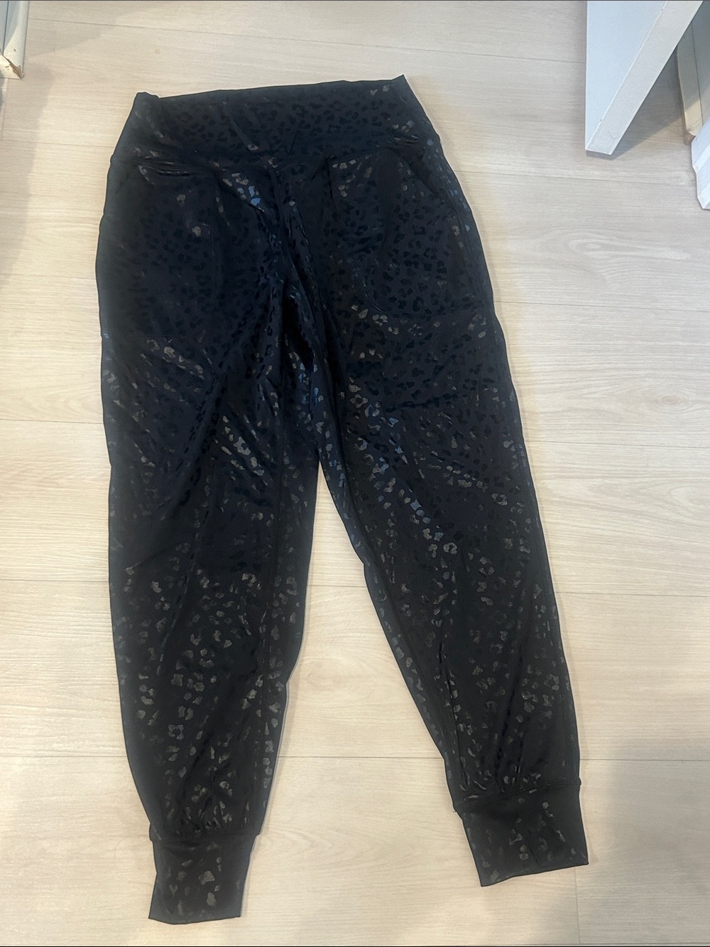 Women's Black Leopard-Print Jogger Pants